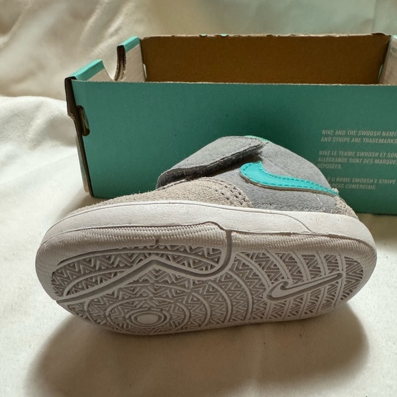 🆕 BABYNIKE MAVRK MID 3 sms - Picture 4 of 5